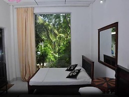 Water Garden Hotel