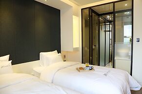 Noel Business Hotel