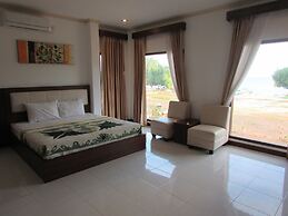 Friends Beach Hotel
