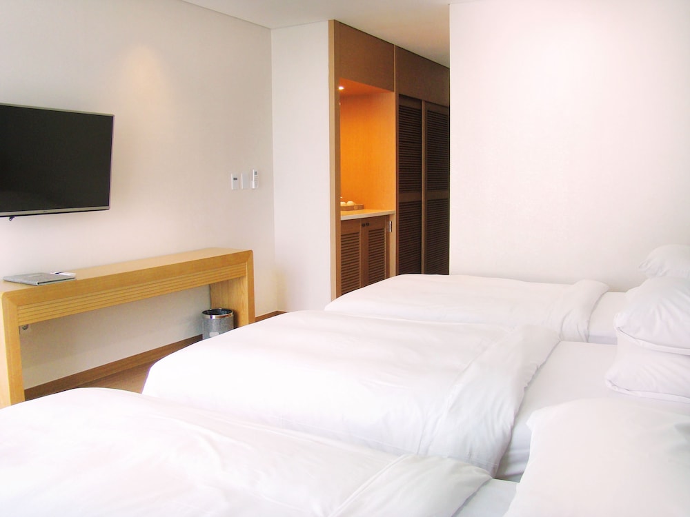 You Us Hotel