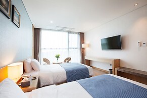 You Us Hotel