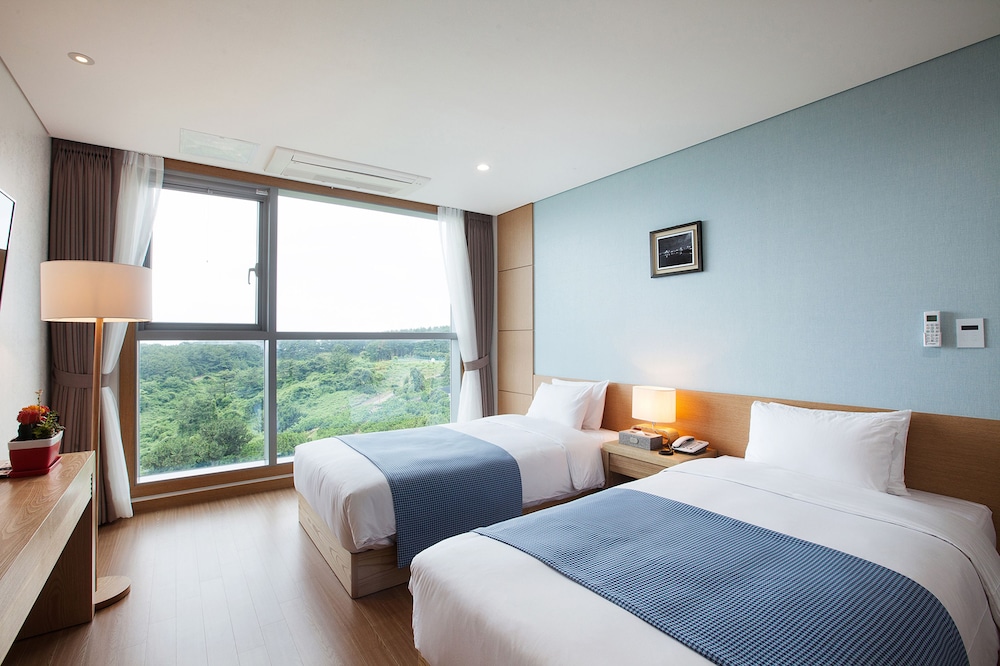 You Us Hotel