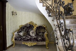 NEAPOL boutique hotel