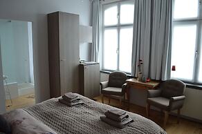 B&B at Room's