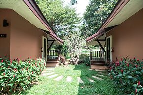 Victoria Cliff Hotel & Resort