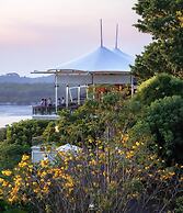 Victoria Cliff Hotel & Resort