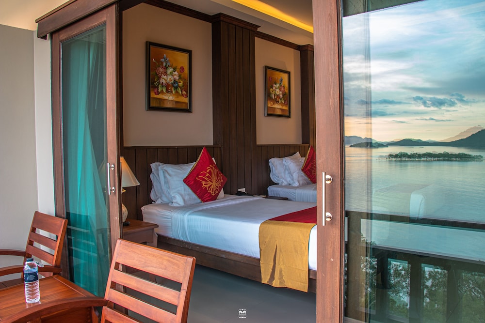 Victoria Cliff Hotel & Resort