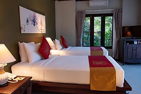 Victoria Cliff Hotel & Resort