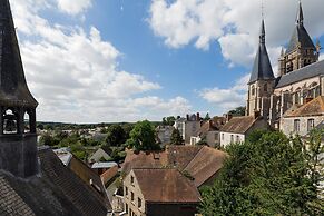 Best Western Blanche De Castille Dourdan