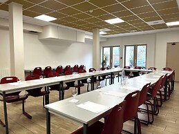 Best Western Blanche De Castille Dourdan