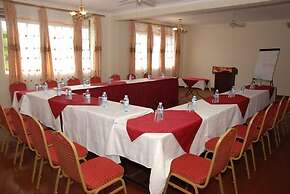 Victoria Travel Hotel