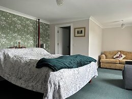 Flambards Hotel
