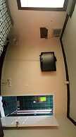 Remnant Guesthouse - Hostel