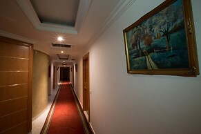 Camelot Hotel