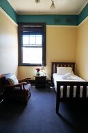 Sir Joseph Banks Hotel