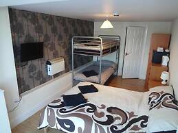 Travellers Rest Motel