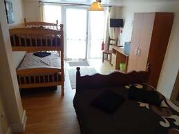 Travellers Rest Motel