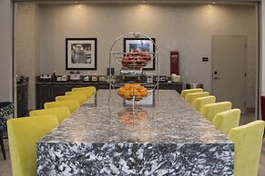 Hampton Inn & Suites by Hilton Thunder Bay