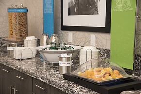 Hampton Inn & Suites by Hilton Thunder Bay