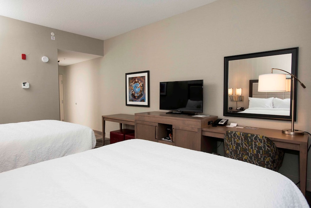 Hampton Inn & Suites by Hilton Thunder Bay