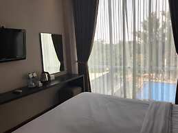 Oasis Siliwangi Sport Hotel