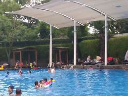 Oasis Siliwangi Sport Hotel