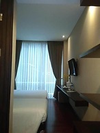 Oasis Siliwangi Sport Hotel