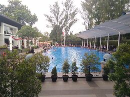 Oasis Siliwangi Sport Hotel