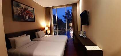 Oasis Siliwangi Sport Hotel