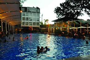 Oasis Siliwangi Sport Hotel