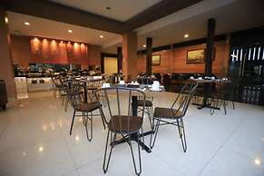 Oasis Siliwangi Sport Hotel