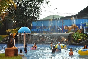 Oasis Siliwangi Sport Hotel
