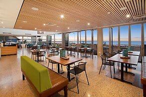 Onslow Beach Resort