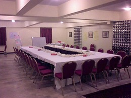 Hotel Crown Inn
