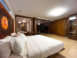 Hotel Crown Inn