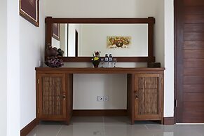 Tini Villa