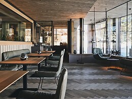ARX Hotel & Restaurant