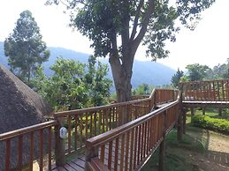 Trackers Safari Lodge Bwindi