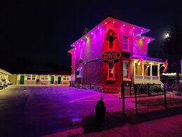 Maple Leaf Motel