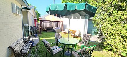 Maple Leaf Motel