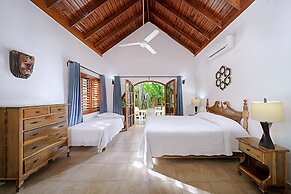 Beach House Condos Negril