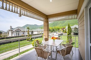 Qafqaz Riverside Resort Hotel