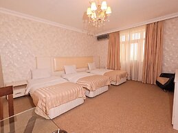Qebele Yeddı Gozel Hotel