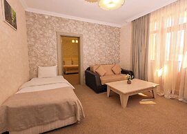 Qebele Yeddı Gozel Hotel