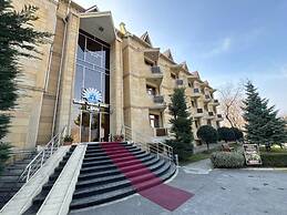 Qebele Yeddı Gozel Hotel