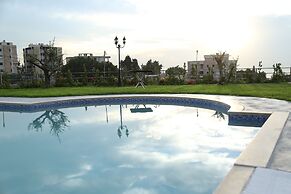 VU'Z Hotel Apt