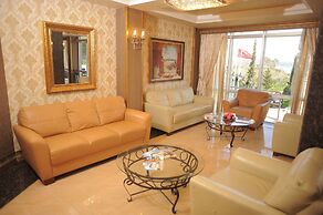 Golden Lake Hotel
