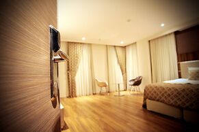 Edis Premier Hotel