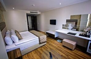 Edis Premier Hotel