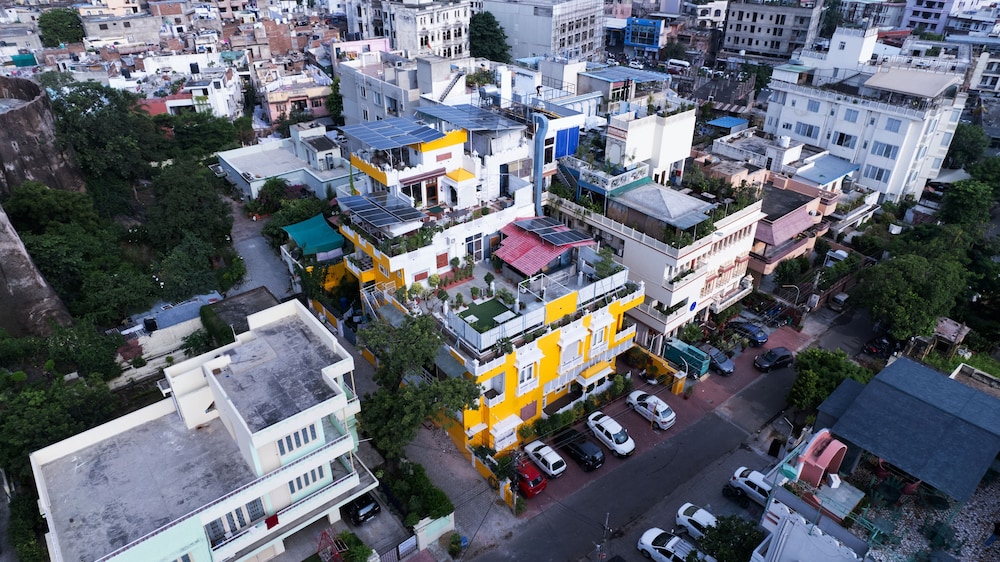Chitra Katha - A Story Per Stay